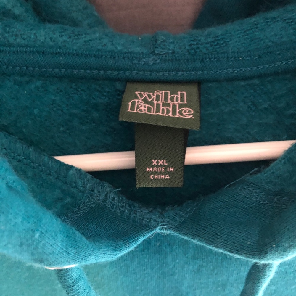 Crop top hooded sweatshirt